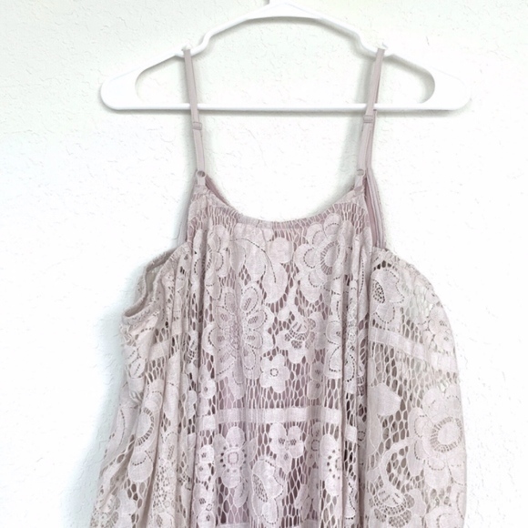 Xhilaration Blush Floral Lace Cold Shoulder Dress - Picture 7 of 8